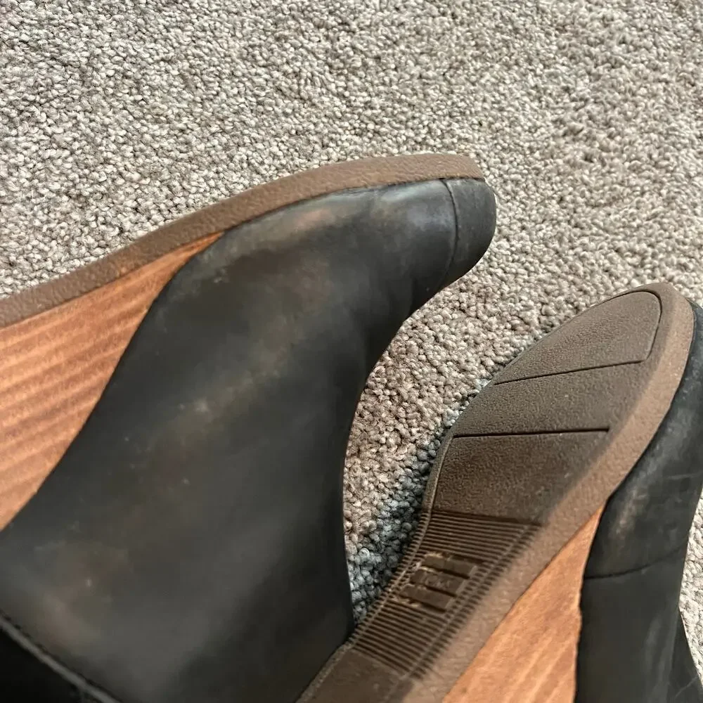 TOMS Women's Kelsey Wedge Booties Size 8